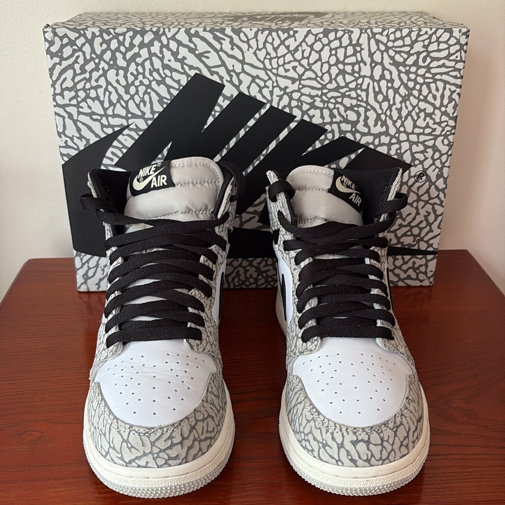 Nike Air Jordan 1 Retro High OG White Cement - Picture 3 of 16